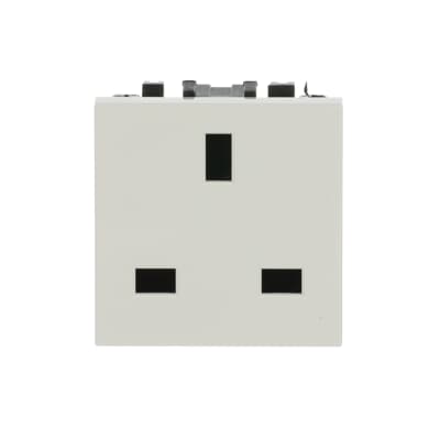 British standard socket outlet - 2M - White
