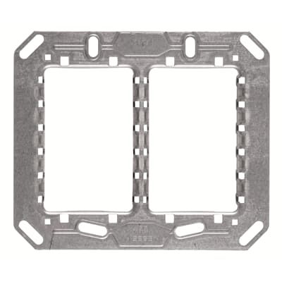 [2CLA267390N1001] Mounting plate for 4"x4" box